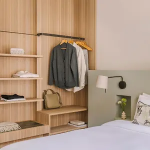 Hotell Yelo Mozart Powered By Sonder, Nice